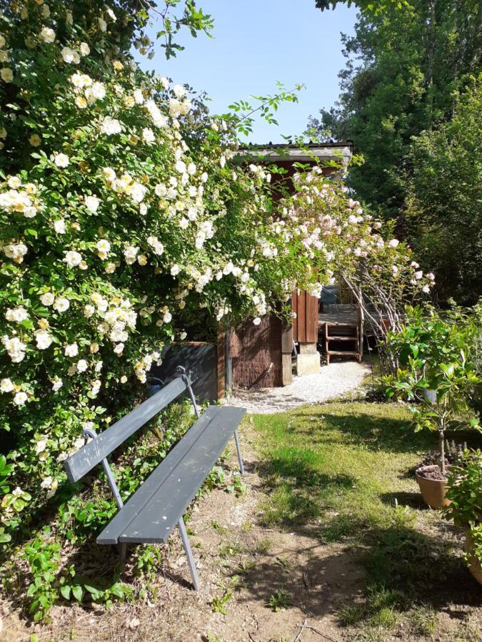 La Cabane De L'Oiseau Couze-et-Saint-Front Dış mekan fotoğraf