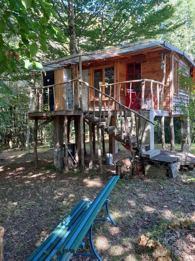 La Cabane De L'Oiseau Couze-et-Saint-Front Dış mekan fotoğraf
