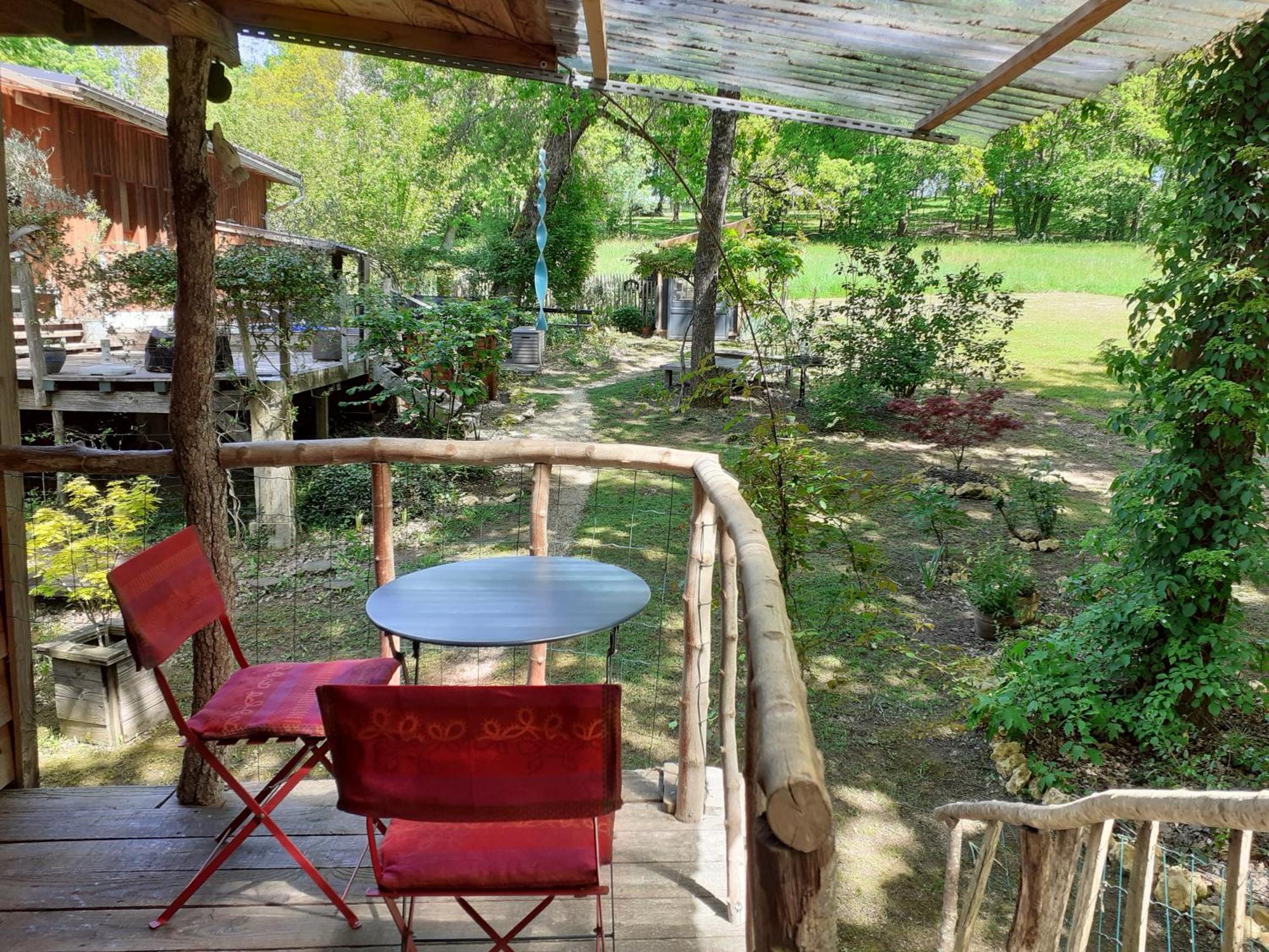 La Cabane De L'Oiseau Couze-et-Saint-Front Dış mekan fotoğraf